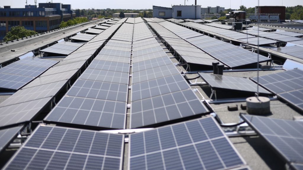 installation-photovoltaique-professionnel