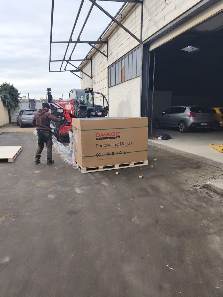 photovoltaique-professionnel-WhatsApp Image 2025-12-19 at 17.28.4023