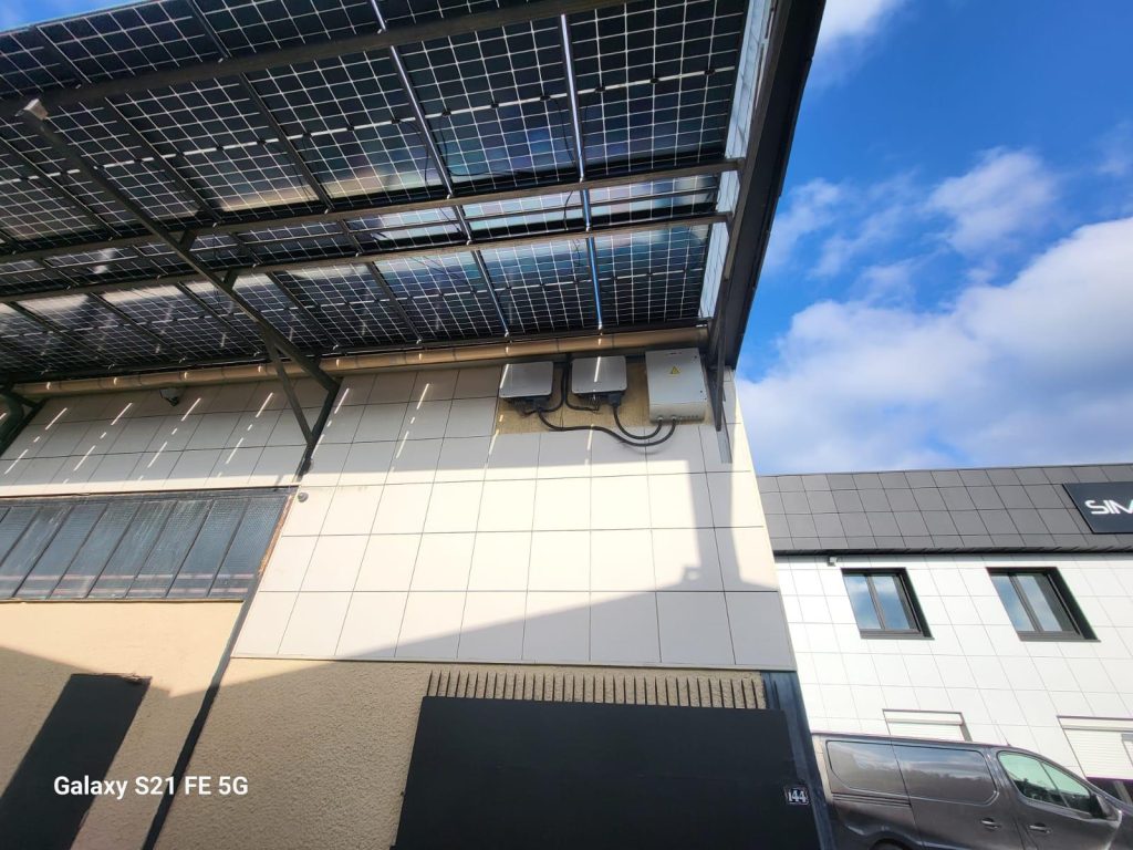 photovoltaique-professionnel-WhatsApp Image 2026-01-16 at 16.18.57